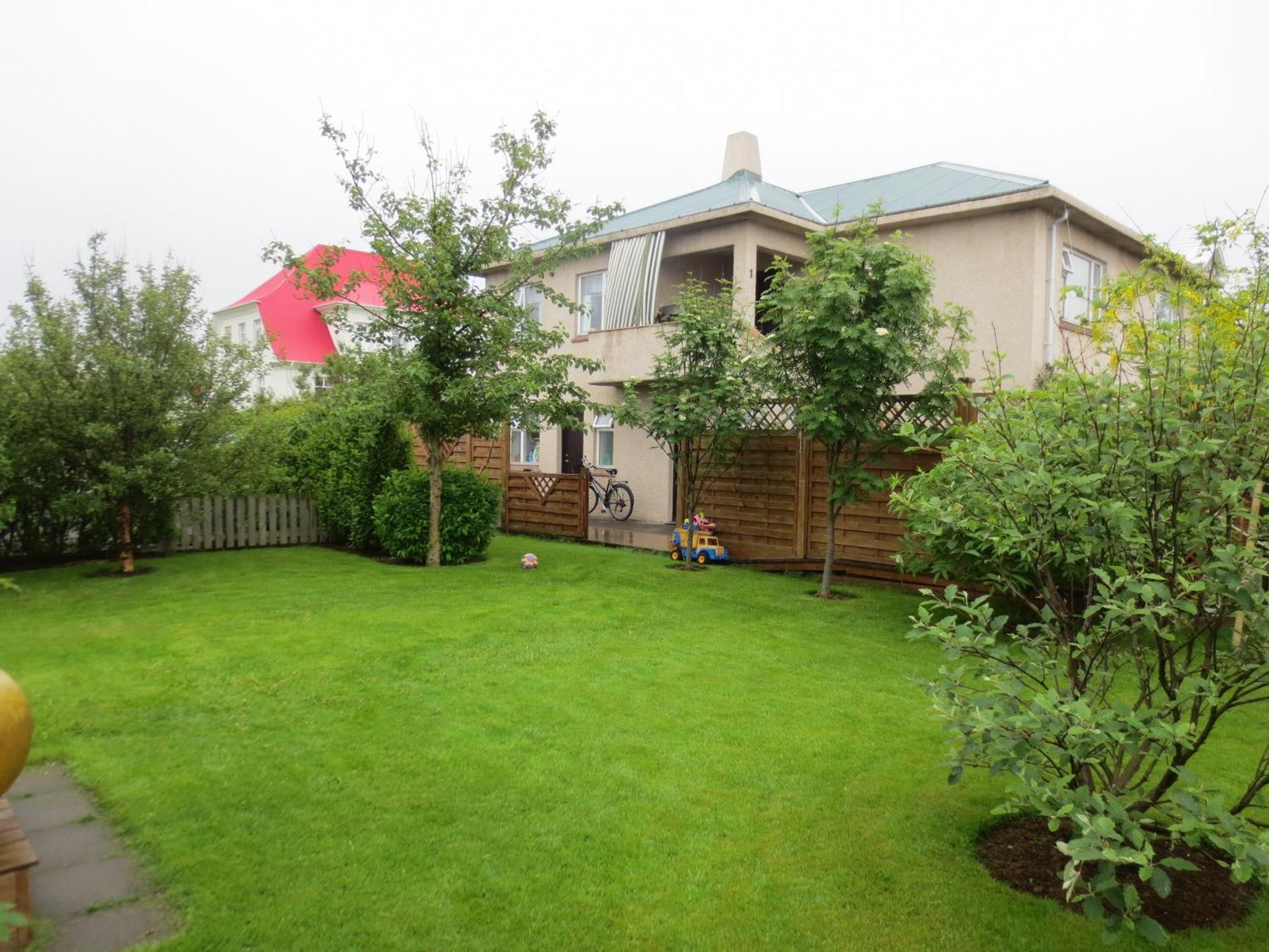 Teigur Guesthouse Akranes Esterno foto