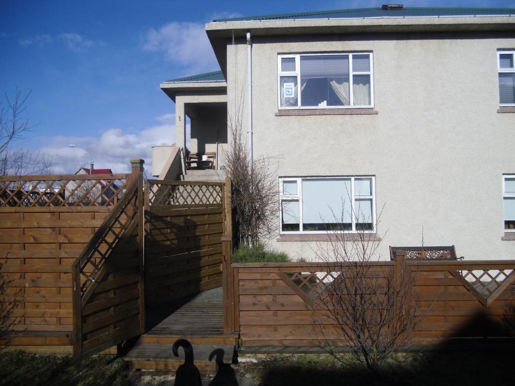 Teigur Guesthouse Akranes Esterno foto
